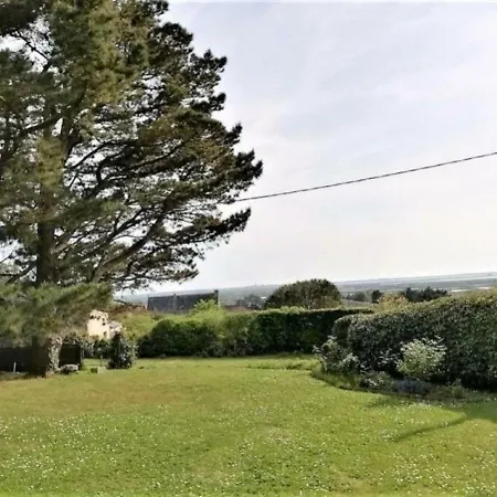 House Le Calme Et La Proximite De La Ville 1