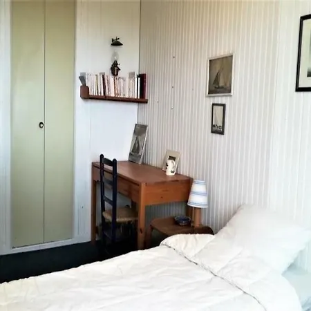 House Le Calme Et La Proximite De La Ville 1 Дом отдыха *