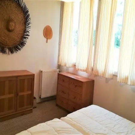 House Le Calme Et La Proximite De La Ville 1 Дом отдыха *